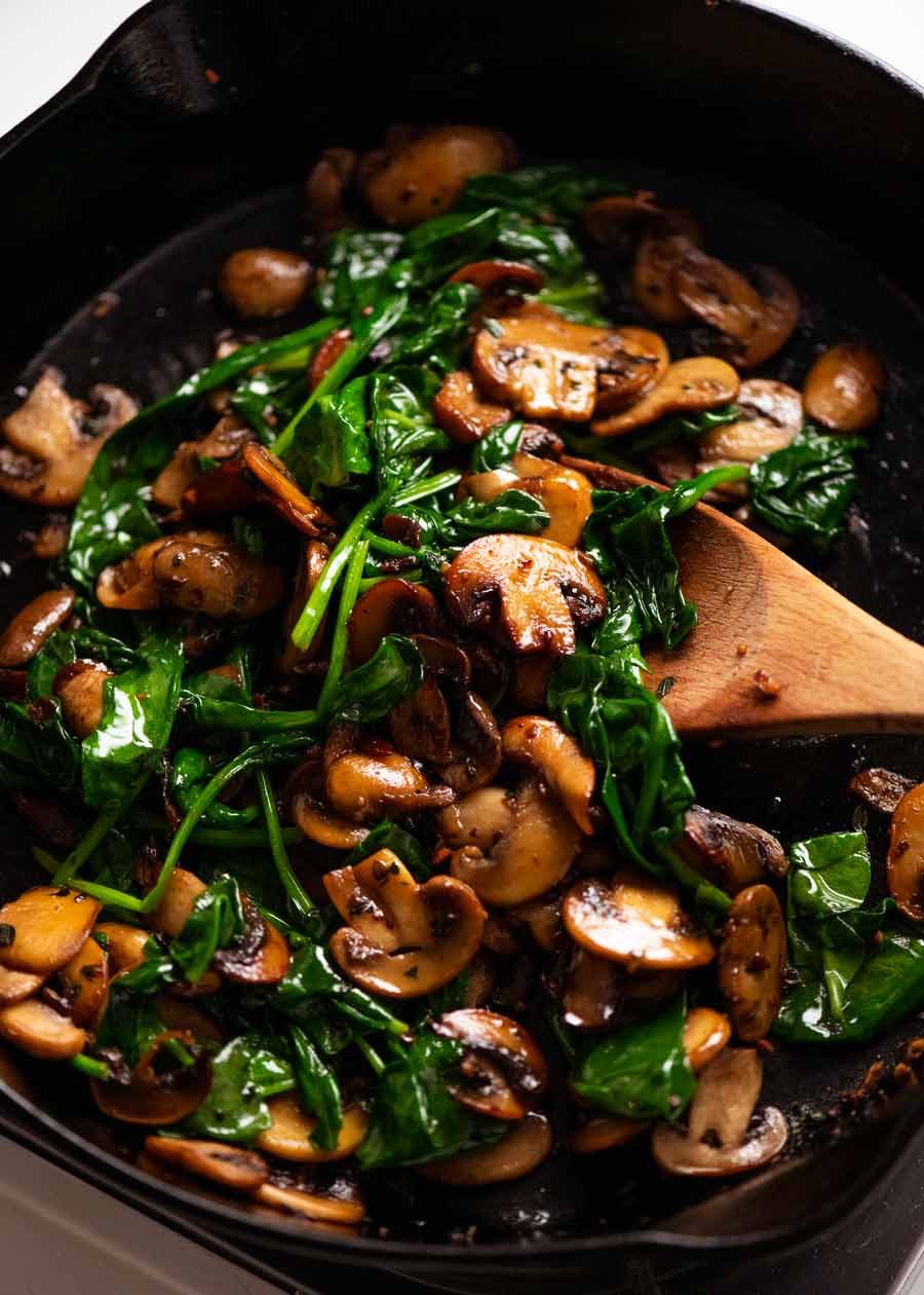 Spinach mushroom for Baked Eggs - Shirred Eggs