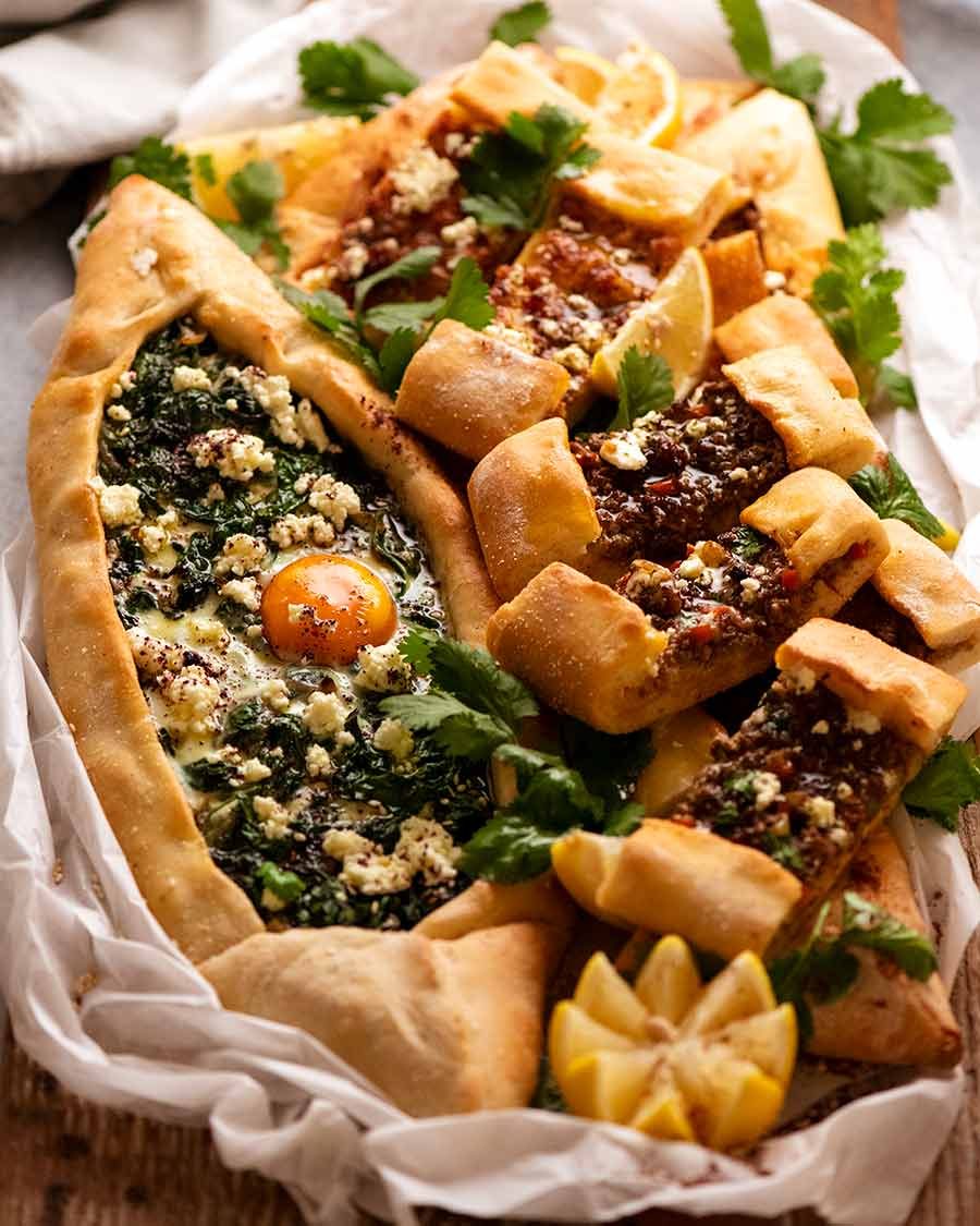 Platter of freshly cooked Pide ready to be eaten