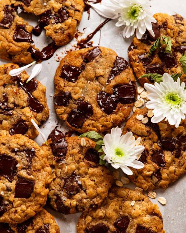 Brown Butter Oatmeal Choc Chip Cookies (easy!) post thumbnail image