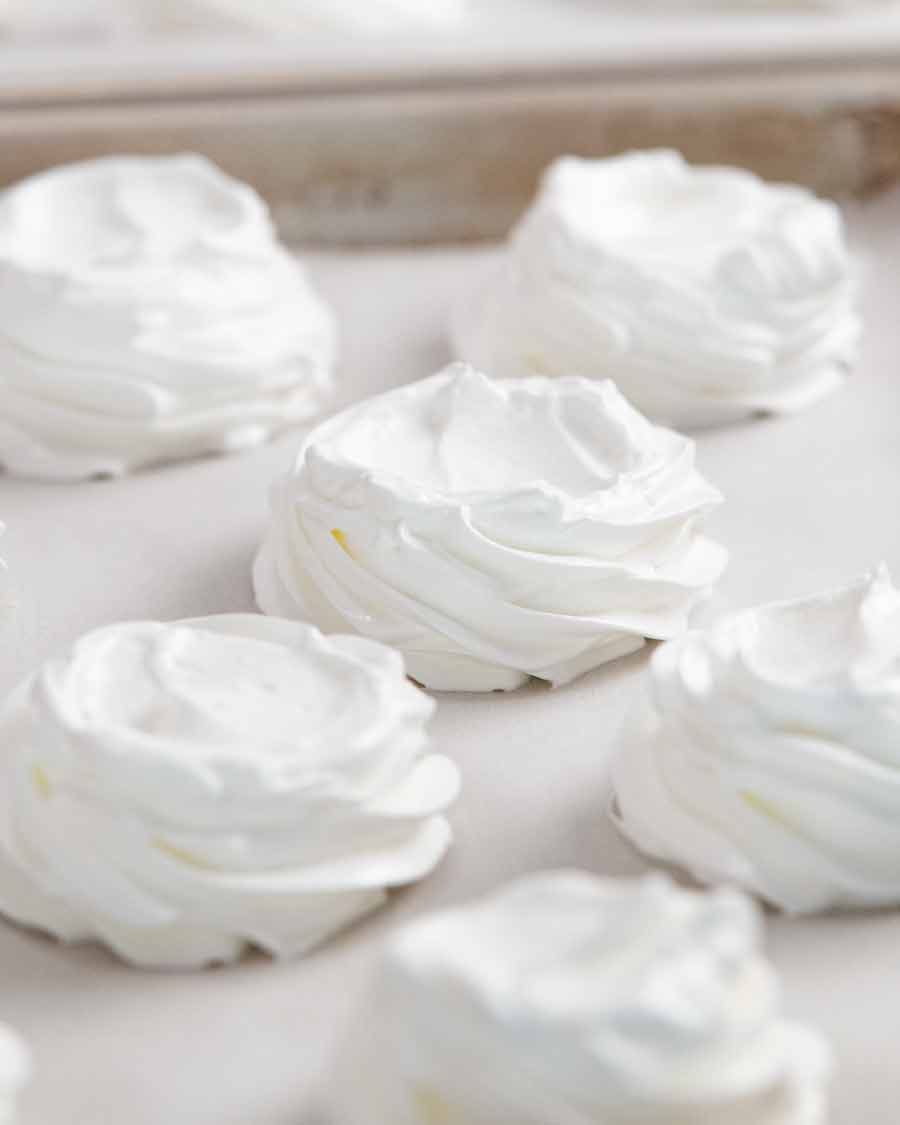 pavlova-mini-raw Mini pavlova ready to bake