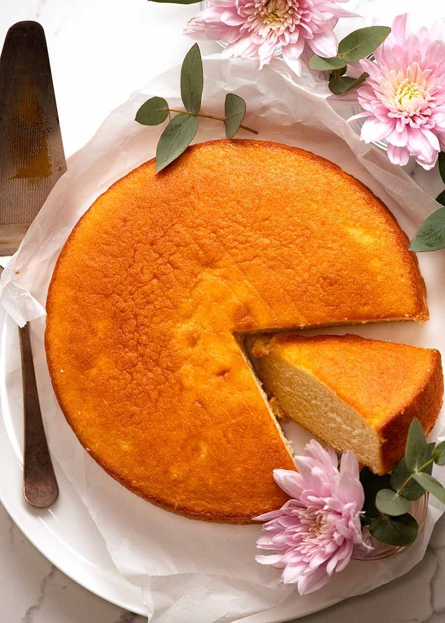 cooked-plain-vanilla-cake_8 Overhead photo of My best Vanilla Cake