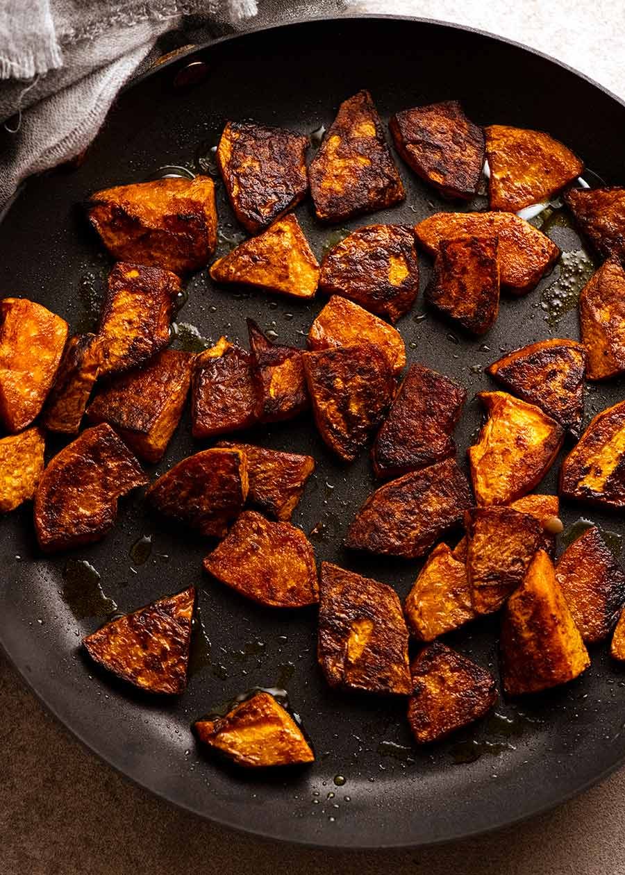 honey-cinnamon-pumpkin-lentil-salad_5 Skillet with pan roasted Honey Cinnamon spiced pumpkin