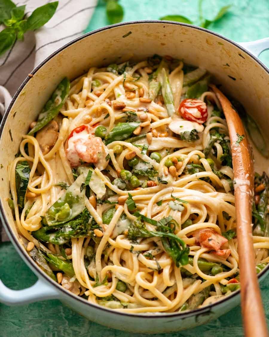 pasta-primavera-recipe_9 Big pot of freshly cooked Pasta Primavera