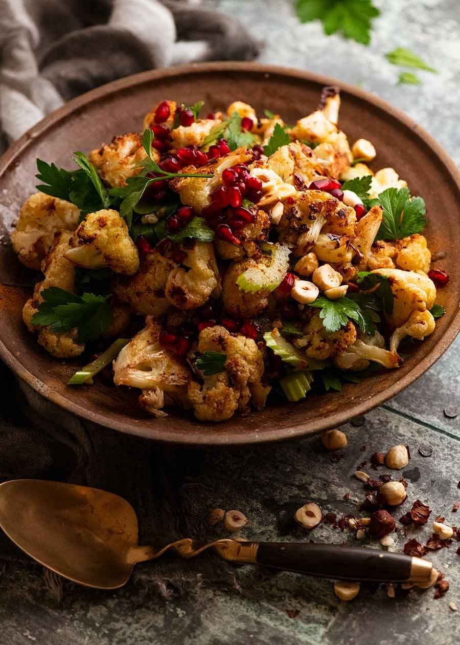 yotam-ottolenghis-cauliflower-salad_1 Cauliflower Salad in a bowl, ready to be served