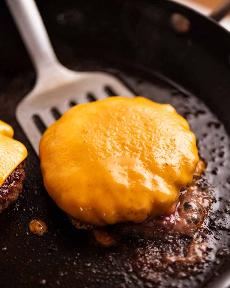 cheeseburger-patty-with-melted-cheese Cheeseburger patty with melted cheese