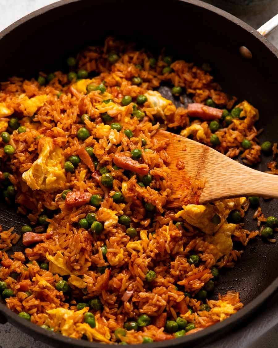 red-vietnamese-fried-rice_2 Freshly cooked Red Vietnamese Fried Rice in a skillet