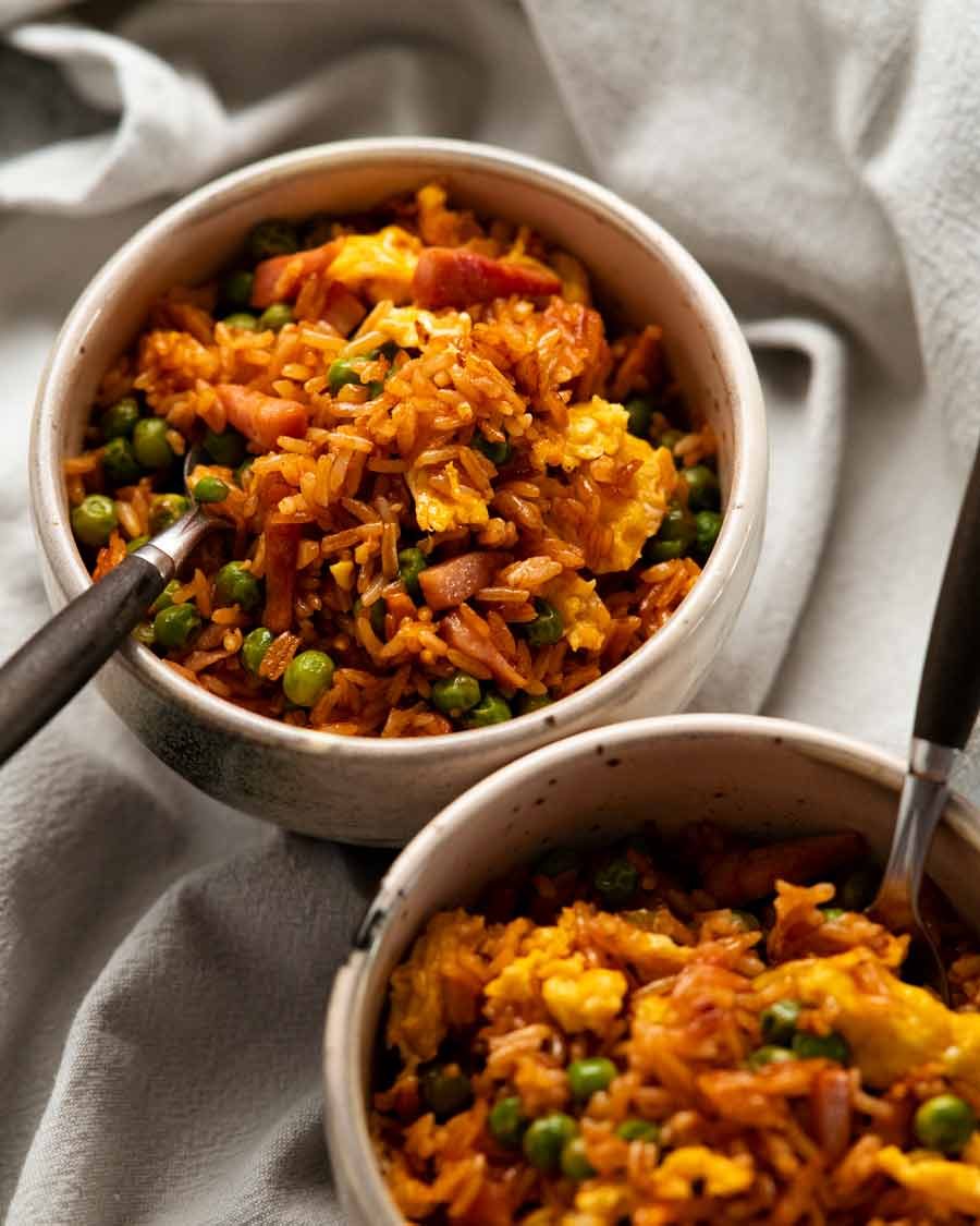 red-vietnamese-fried-rice_3 Red Vietnamese Fried Rice in a bowl ready to be eaten