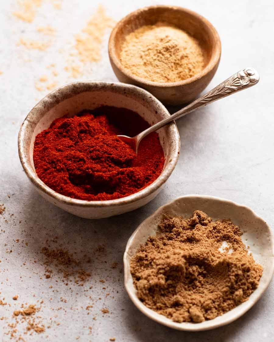spices-in-bowls Spices in bowls