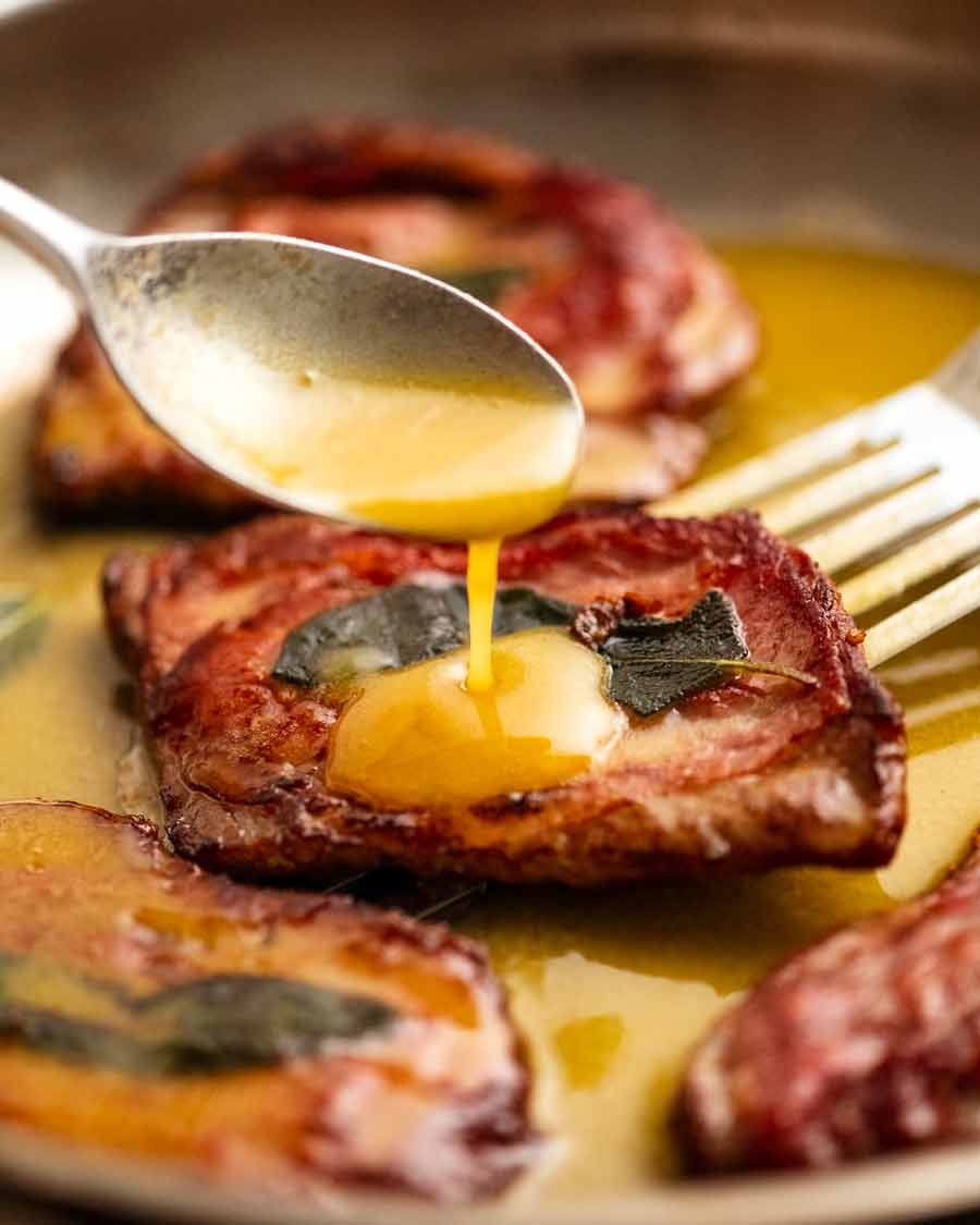 veal-saltimbocca_6 Saltimbocca sauce - a buttery white wine pan sauce
