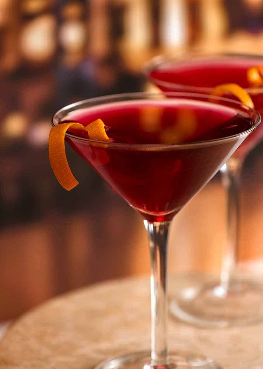 cosmopolitan-cocktail_0 Cosmopolitan cocktail in a bar