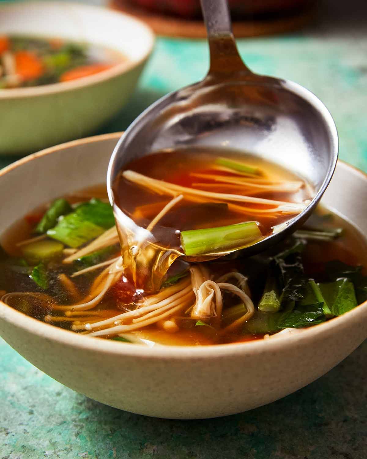 chinese-veg-soup-50940 Serving Chinese vegetable soup