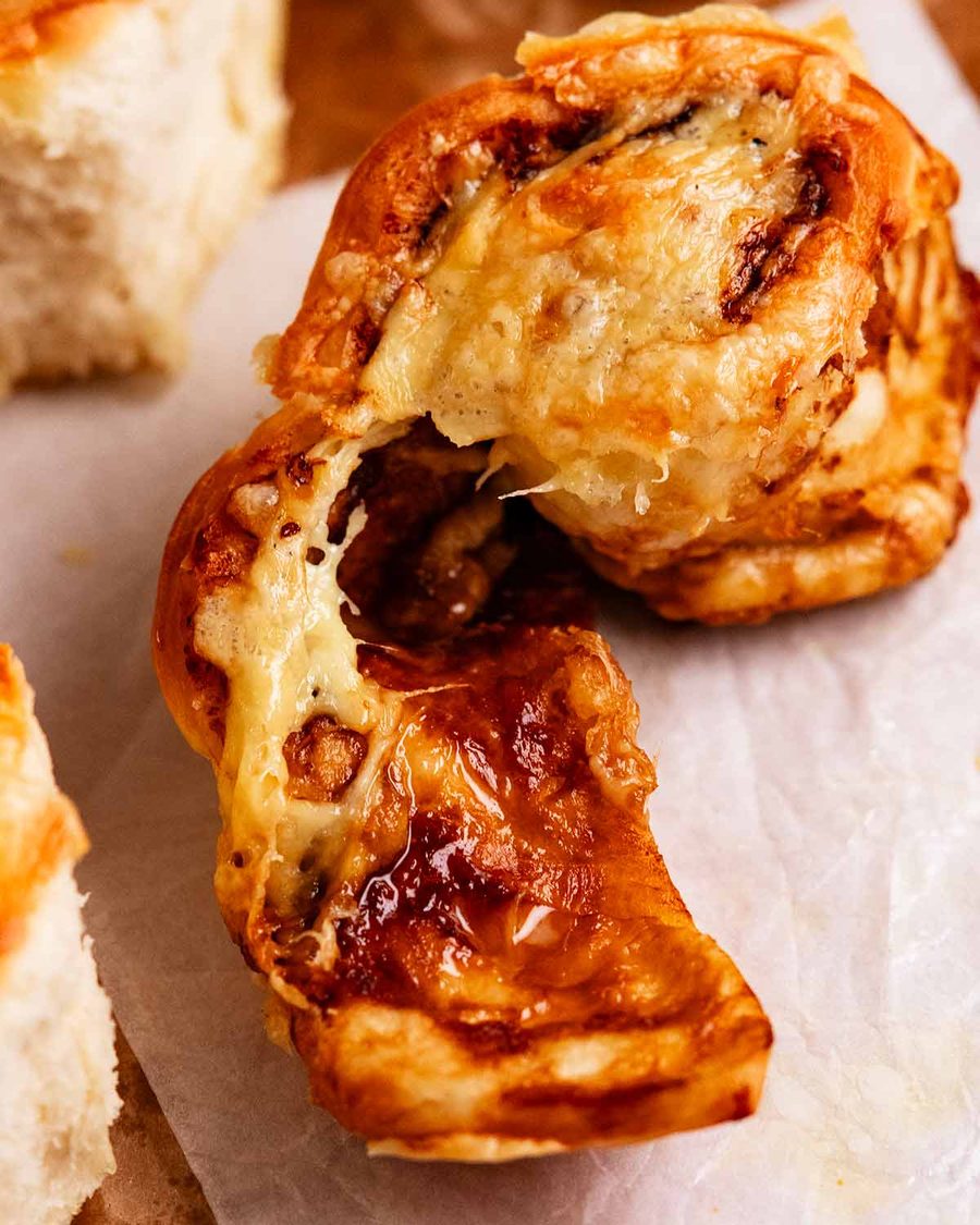 cheesymite-scrolls_3 Cheese and Vegemite scrolls (Cheesymite scrolls)