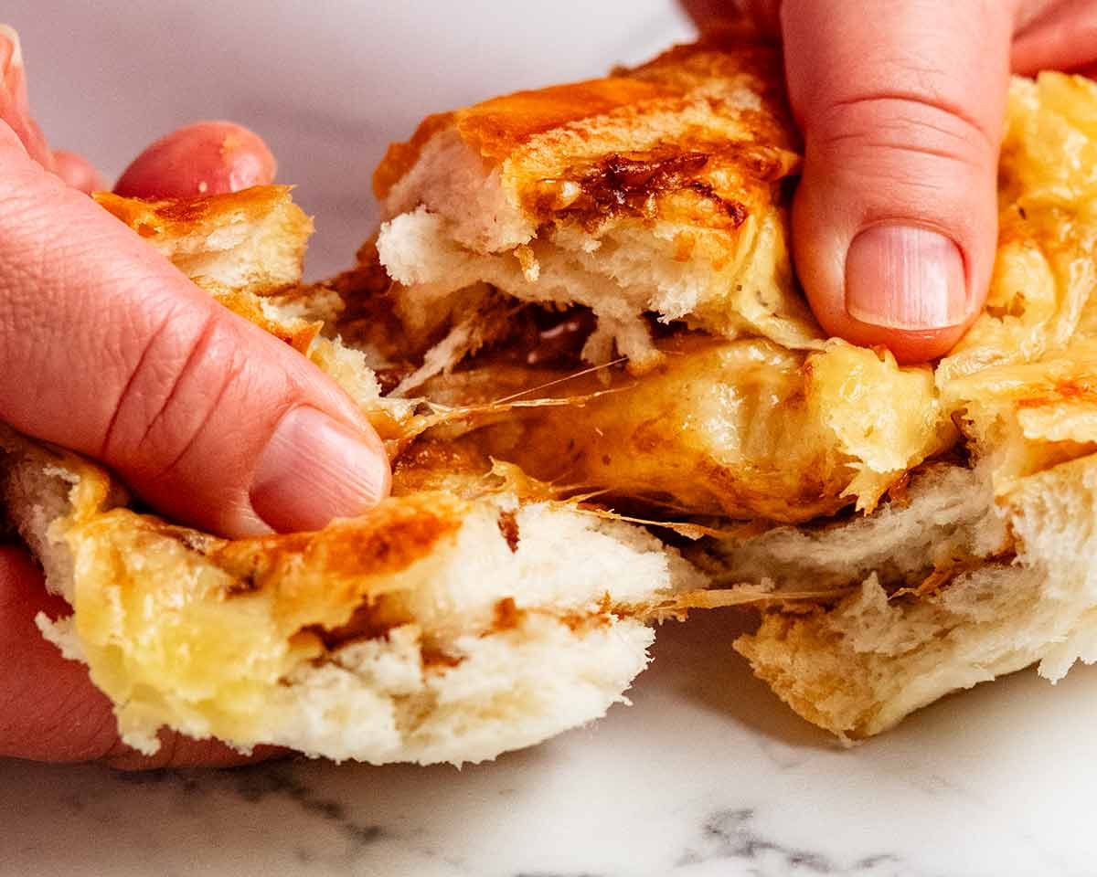 cheesymite-scrolls_5 Cheese and Vegemite scrolls (Cheesymite scrolls)