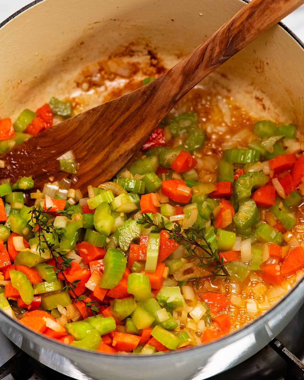 chicken-noodle-soup-flavour-base Making Creamy chicken noodle soup