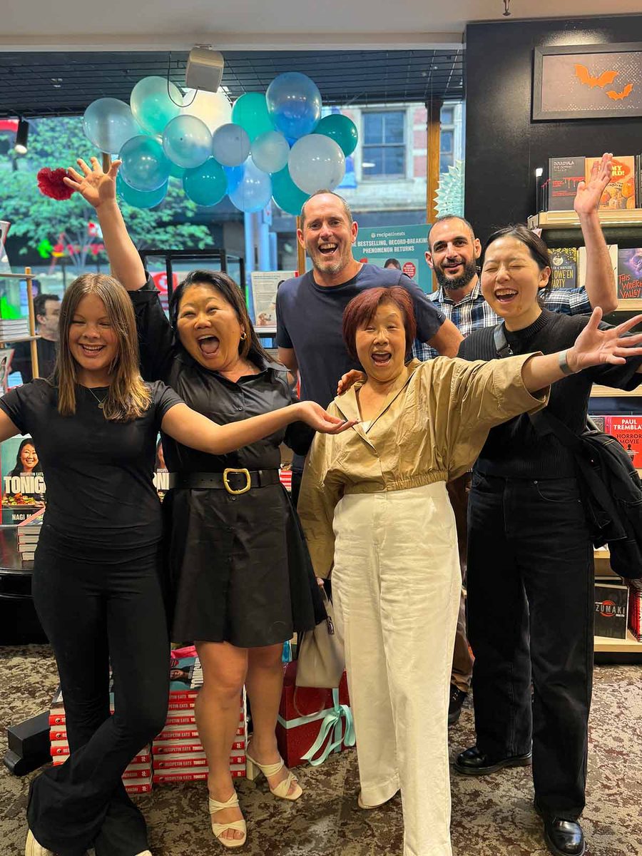 dymocks-launch-day-1