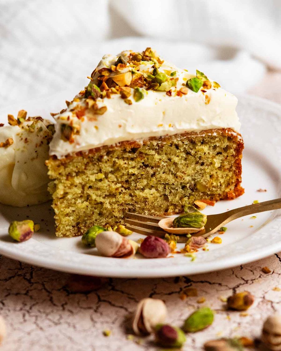 pistachio-cake-2_5-1 Slice of Pistachio cake