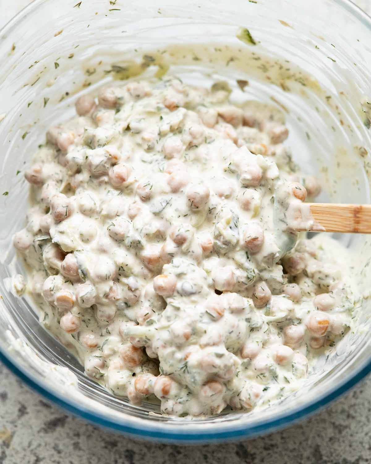 tzatziki-chickpea-salad_8 Tzatziki chickpea salad