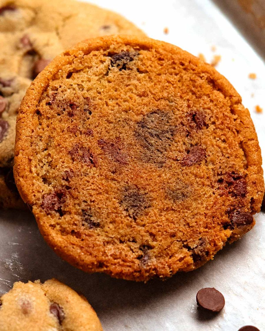 crispy-outsides-of-chocolate-chip-cookies_5