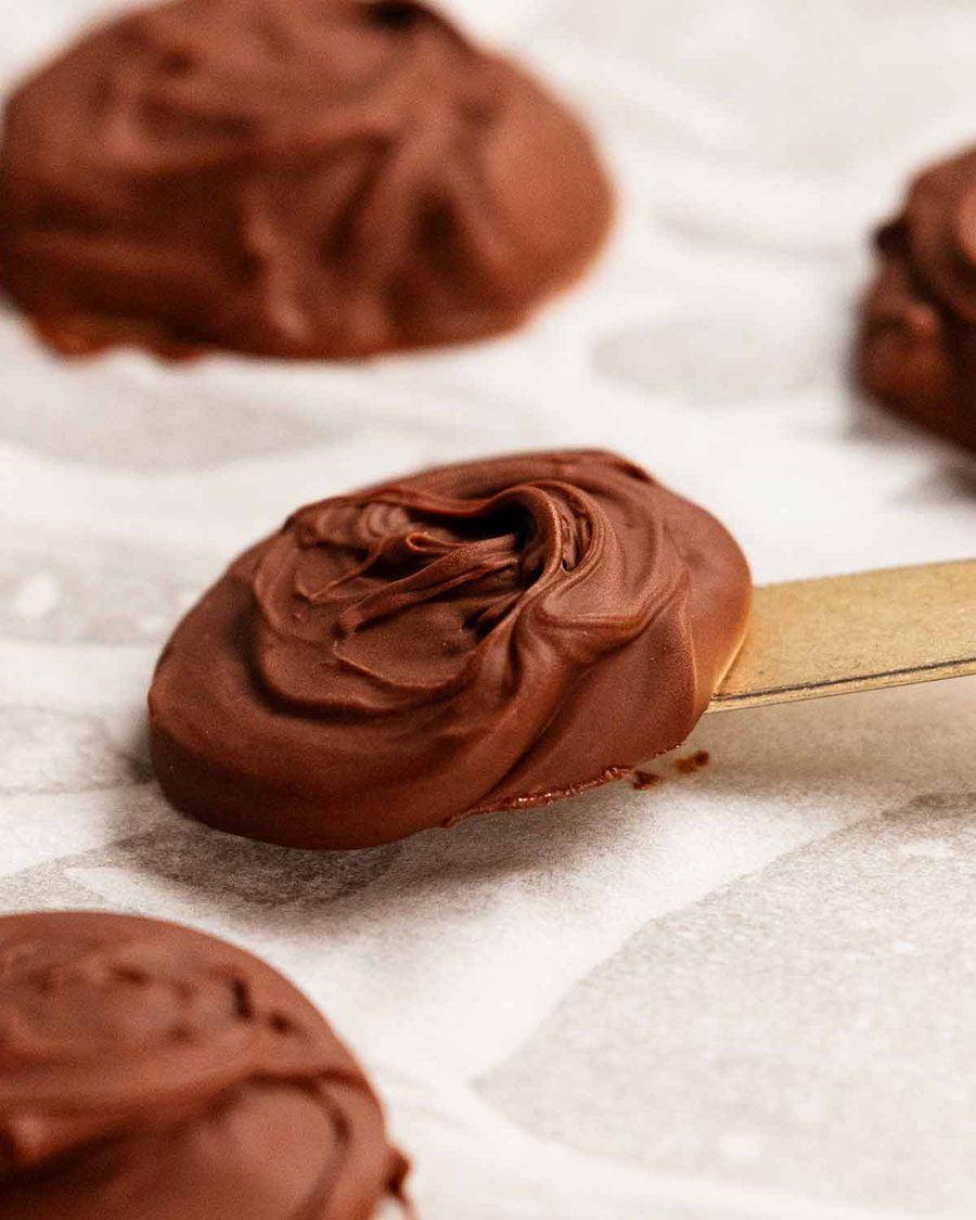 frozen-nutella-discs-nutella-stuffed-cookies_9