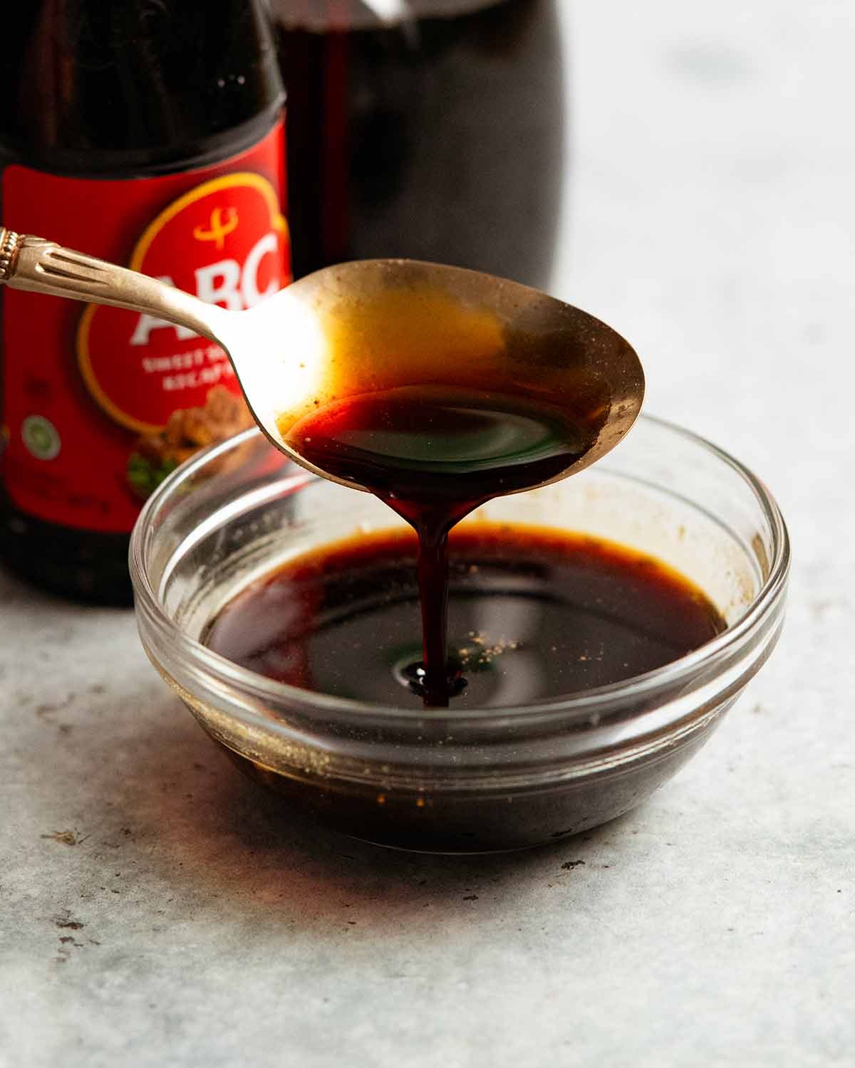 2-ingredient-stir-fry-noodle-sauce-1 2 ingredient sauce for the fastest noodle stir fry I know