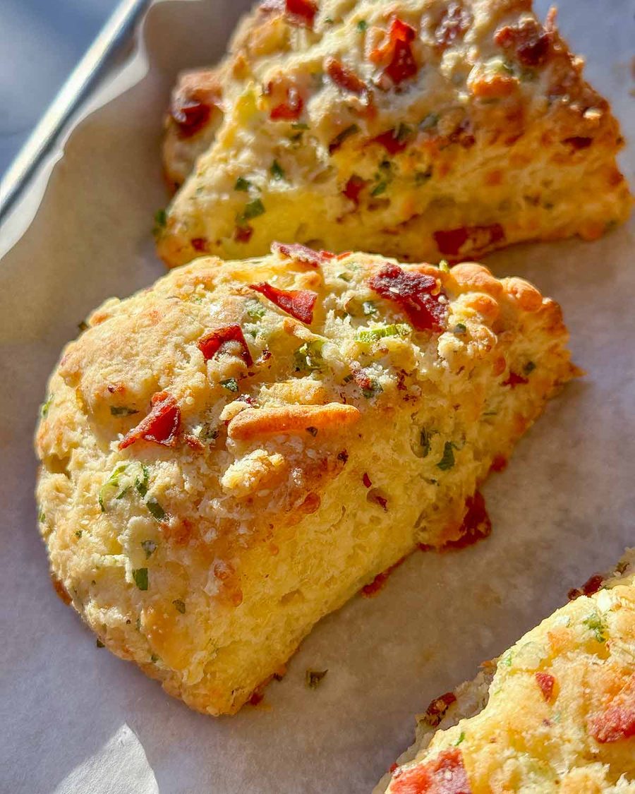 bacon-green-onion-cheddar-cheese-scones-1