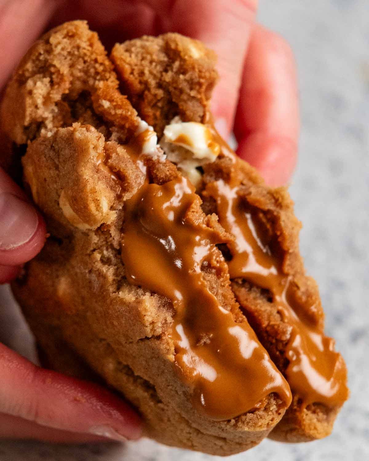 Biscoff stuffed cookies