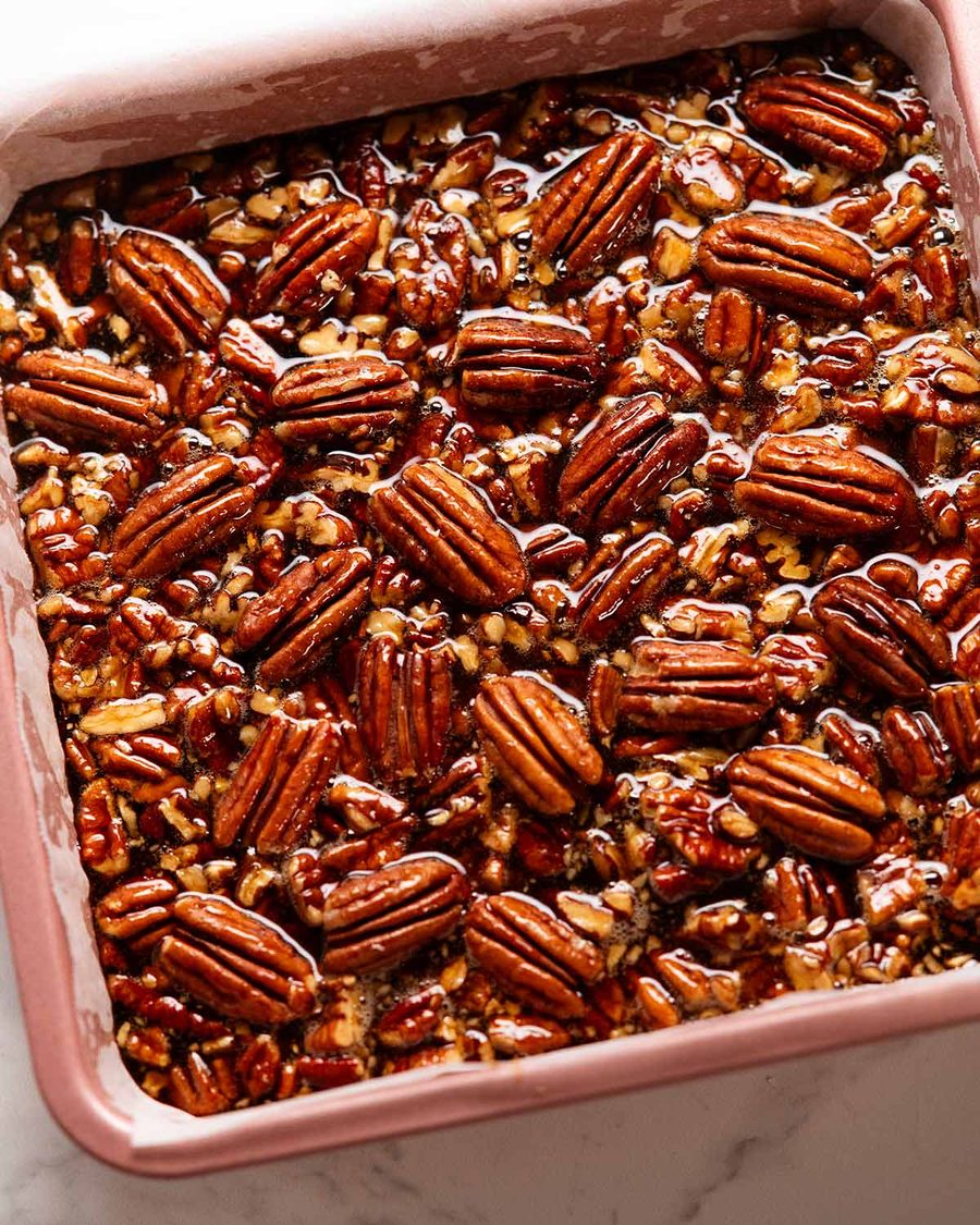 maple-pecan-pie-bars_8 Maple Pecan Pie Bars