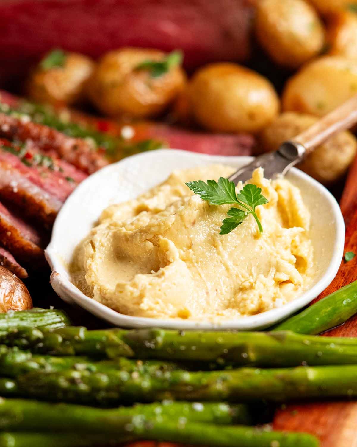 roasted-garlic-butter